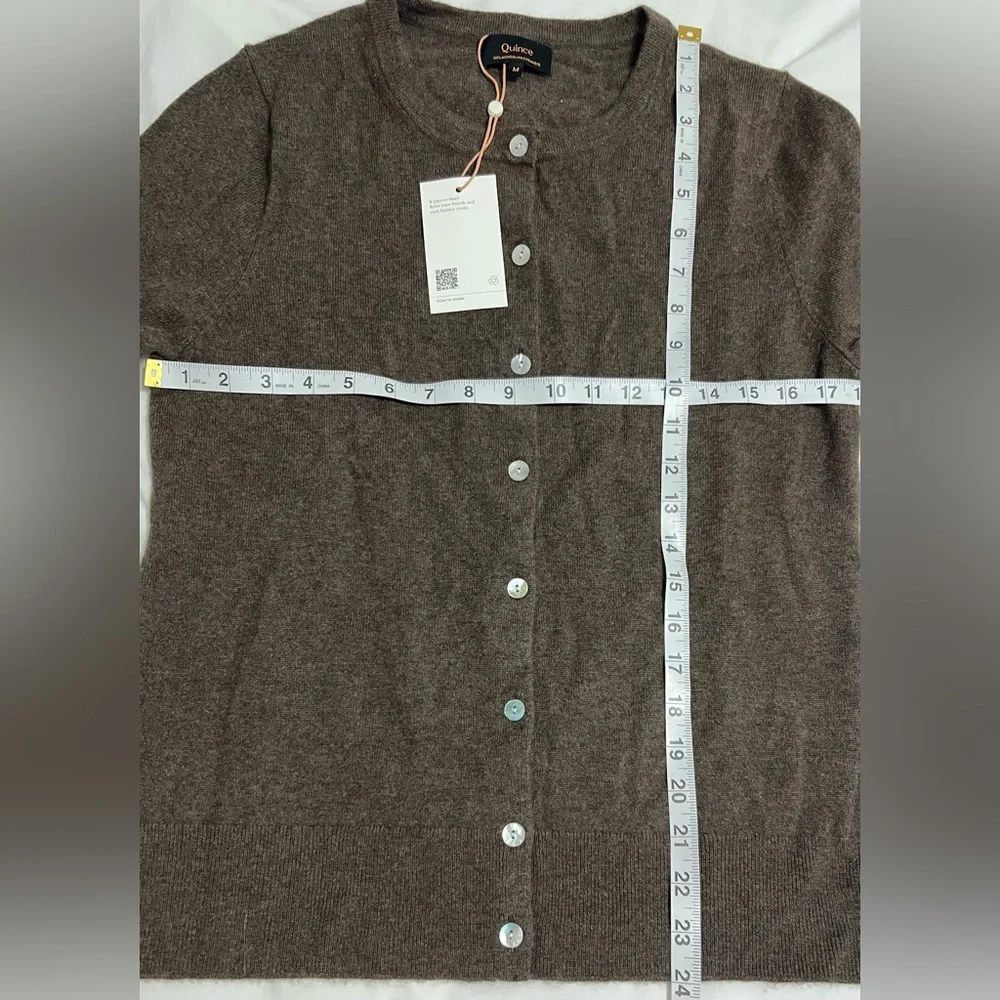 NWT Quince 100% Mongolian Cashmere Cardigan Sweater Brown Taupe Quiet Luxury - Picture 5 of 5